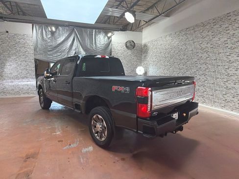 Used 2024 Ford F250 King Ranch w/ FX4 Off-Road Package AWD/4WD image 5