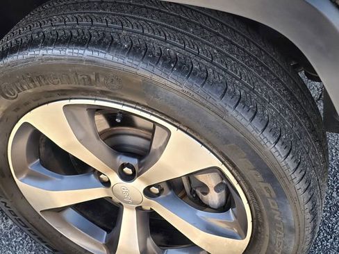 Used 2022 Jeep Cherokee Limited image 13