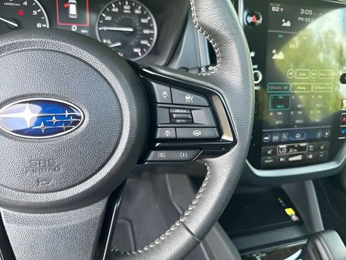 Used 2025 Subaru Forester Premium AWD/4WD image 17