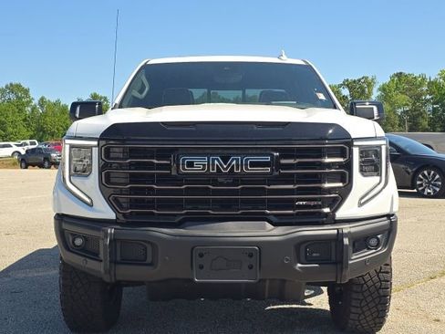 Used 2025 GMC Sierra 1500 AT4X AWD/4WD image 8
