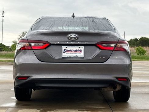 Used 2023 Toyota Camry LE FWD image 7