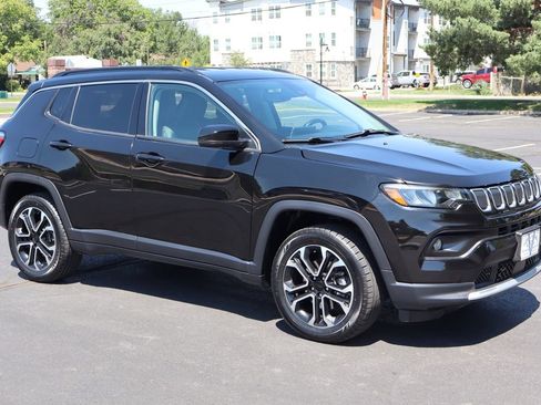 Used 2022 Jeep Compass Limited image 2