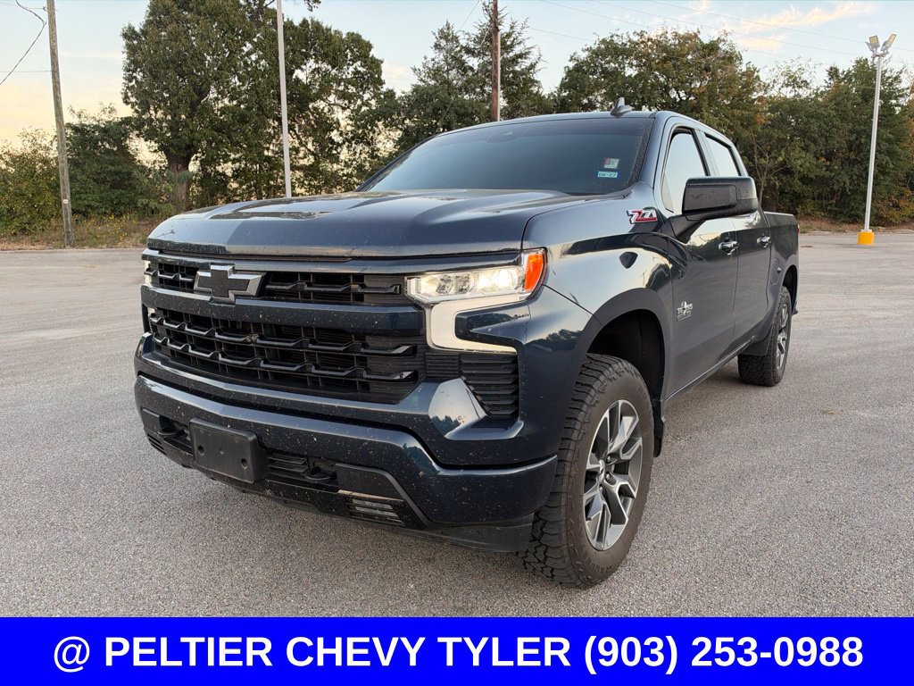 Used 2023 Chevrolet Silverado 1500 RST AWD/4WD image 3
