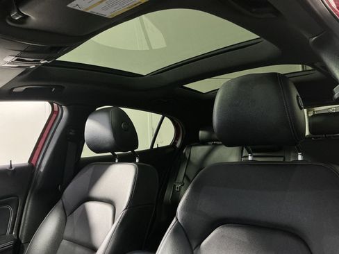 Used 2019 Mercedes-Benz GLA 250 4MATIC image 30