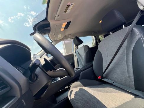 Used 2023 Nissan Rogue SV FWD image 18