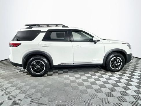 Used 2025 Nissan Pathfinder Rock Creek AWD/4WD image 9