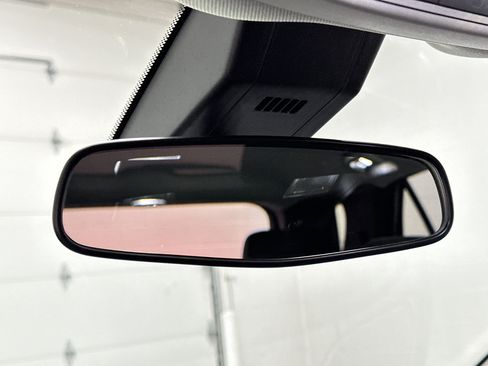Used 2022 Chevrolet Equinox LT AWD/4WD image 32