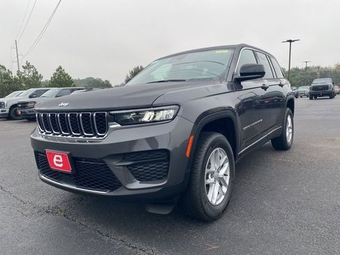 New 2025 Jeep Grand Cherokee Laredo X image 3