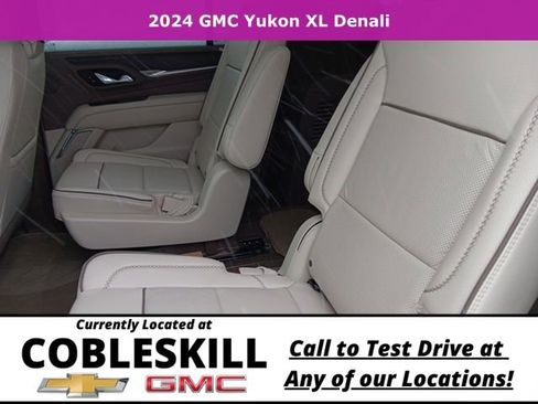 Used 2024 GMC Yukon XL Denali w/ Advanced Technology Package image 10
