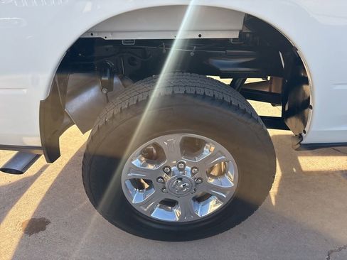 Used 2024 RAM 2500 Big Horn AWD/4WD image 11