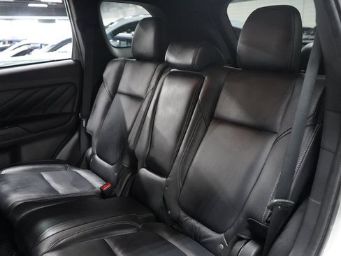 Used 2022 Mitsubishi Outlander SEL AWD/4WD image 22