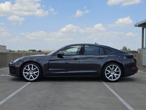 Certified 2026 Porsche Panamera 4 AWD/4WD image 2