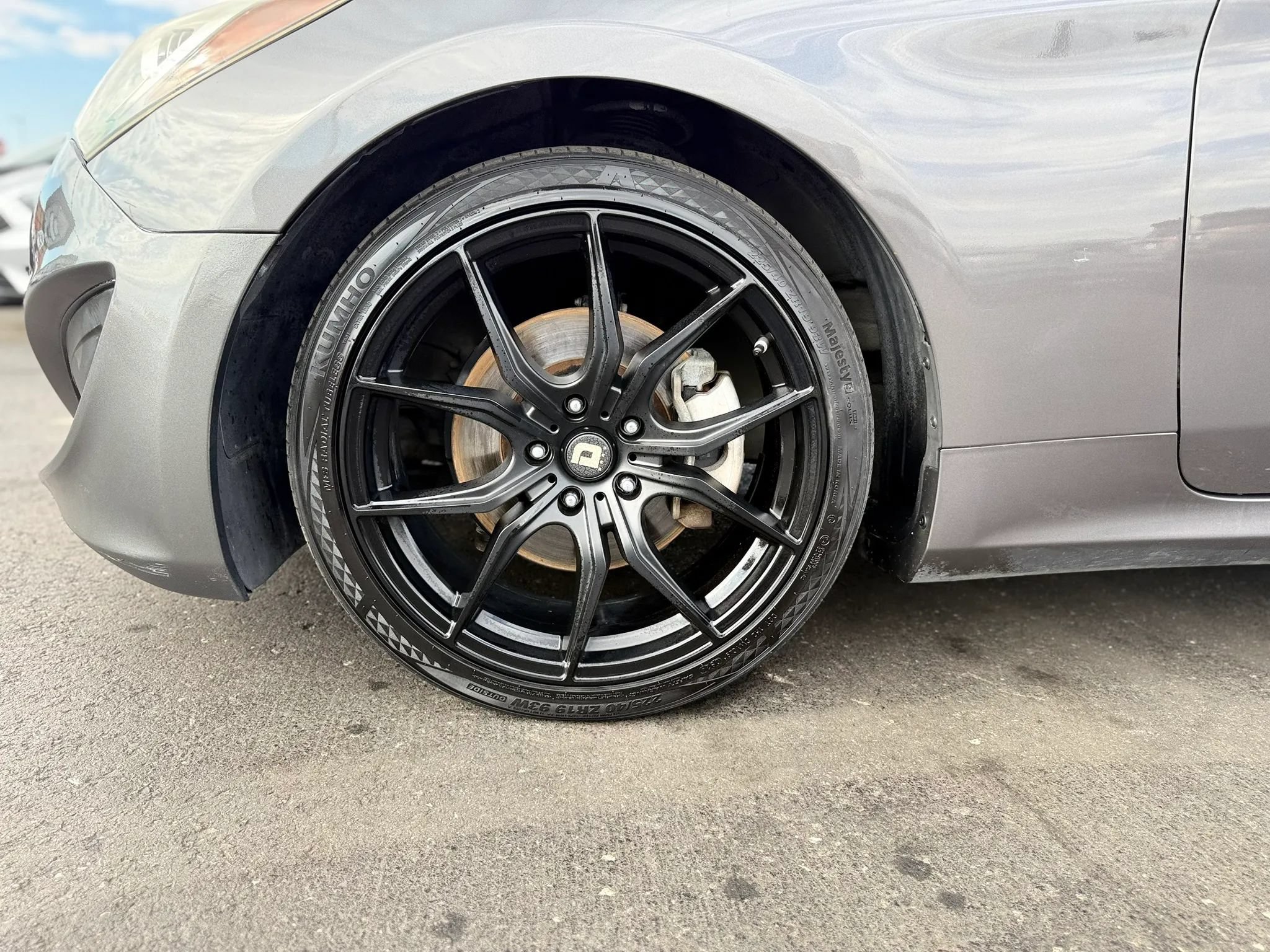 Used 2013 Hyundai Genesis 2.0T RWD image 25