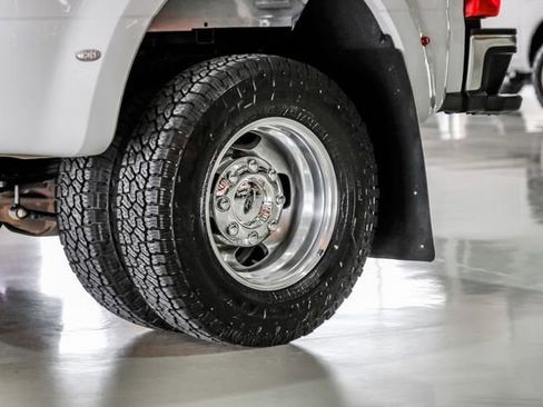 Used 2023 Ford F350 Lariat w/ Lariat Ultimate Package AWD/4WD image 61