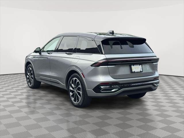 Certified 2025 Lincoln Nautilus Reserve AWD/4WD image 5