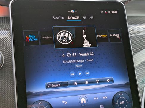 New 2025 Mercedes-Benz GLC 43 AMG 4MATIC image 14