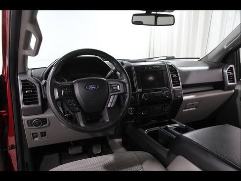 Used 2019 Ford F150 XLT w/ Equipment Group 302A Luxury AWD/4WD image 7