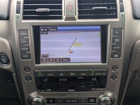 Used 2019 Lexus GX 460 Luxury image 18