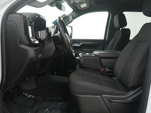 Used 2024 Chevrolet Silverado 2500 LT image 20