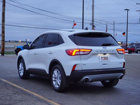Used 2020 Ford Escape SE image 5