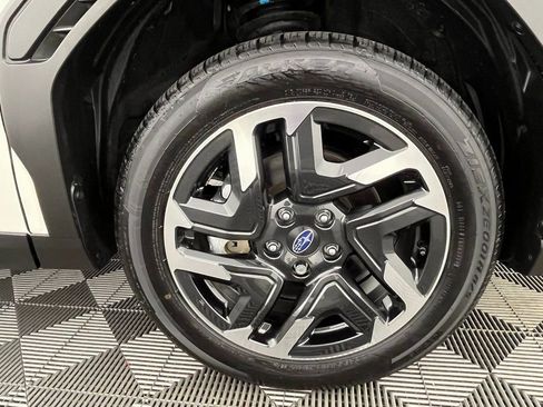 Used 2025 Subaru Forester Limited image 17