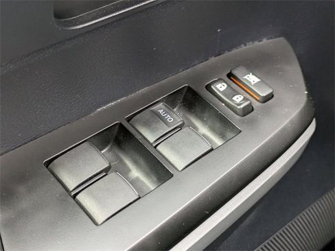 Used 2016 Toyota Tundra SR5 w/ SR5 Upgrade Package image 26