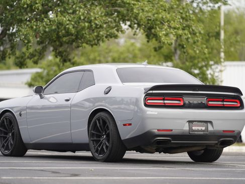 Used 2020 Dodge Challenger SRT Hellcat Redeye RWD image 3