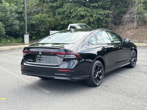 Used 2025 Honda Accord SE image 2