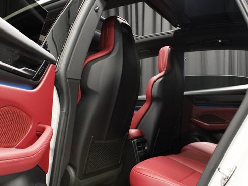 New 2026 Porsche Macan GTS Electric AWD/4WD image 23