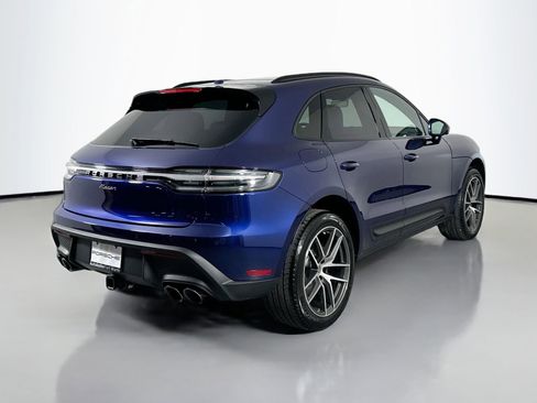 Certified 2025 Porsche Macan image 7