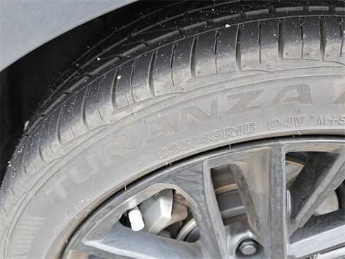 Used 2025 Toyota Camry SE image 14