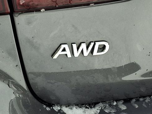 Used 2019 INFINITI Q50 Luxe w/ Essential Package (3.0T Luxe) image 32