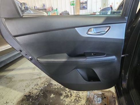 Used 2022 Kia Forte LXS FWD image 20