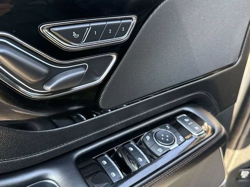 Used 2024 Lincoln Aviator 2WD w/ Premium Package image 17