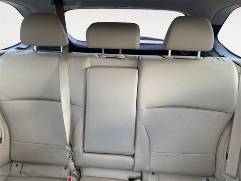 Used 2018 Subaru Outback 3.6R Limited image 13