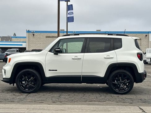 Used 2023 Jeep Renegade Altitude image 5