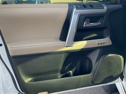 Used 2019 Toyota 4Runner Limited image 17