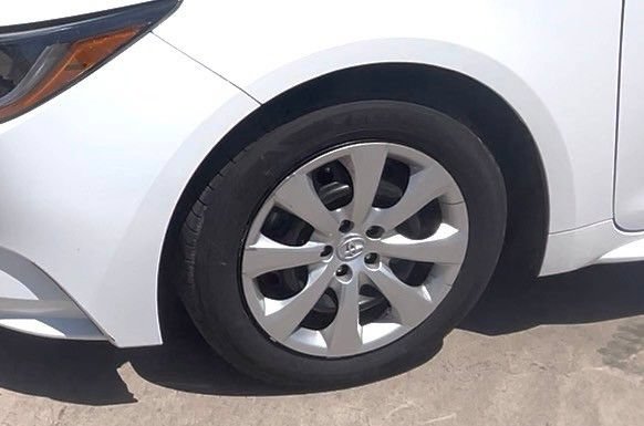 Used 2025 Toyota Corolla LE FWD image 9