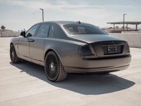 Used 2015 Rolls-Royce Ghost RWD image 7