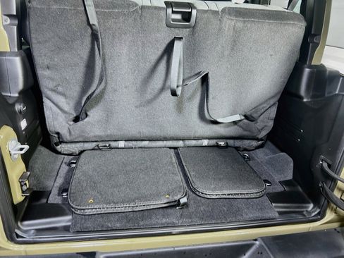 Used 2025 Jeep Wrangler Sport image 23