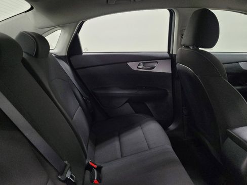 Used 2022 Kia Forte LXS w/ LXS Technology Package FWD image 19