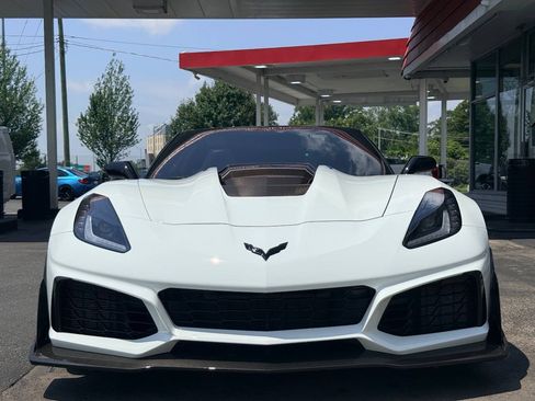 Used 2019 Chevrolet Corvette ZR1 w/ ZTK Track Performance Package RWD image 7