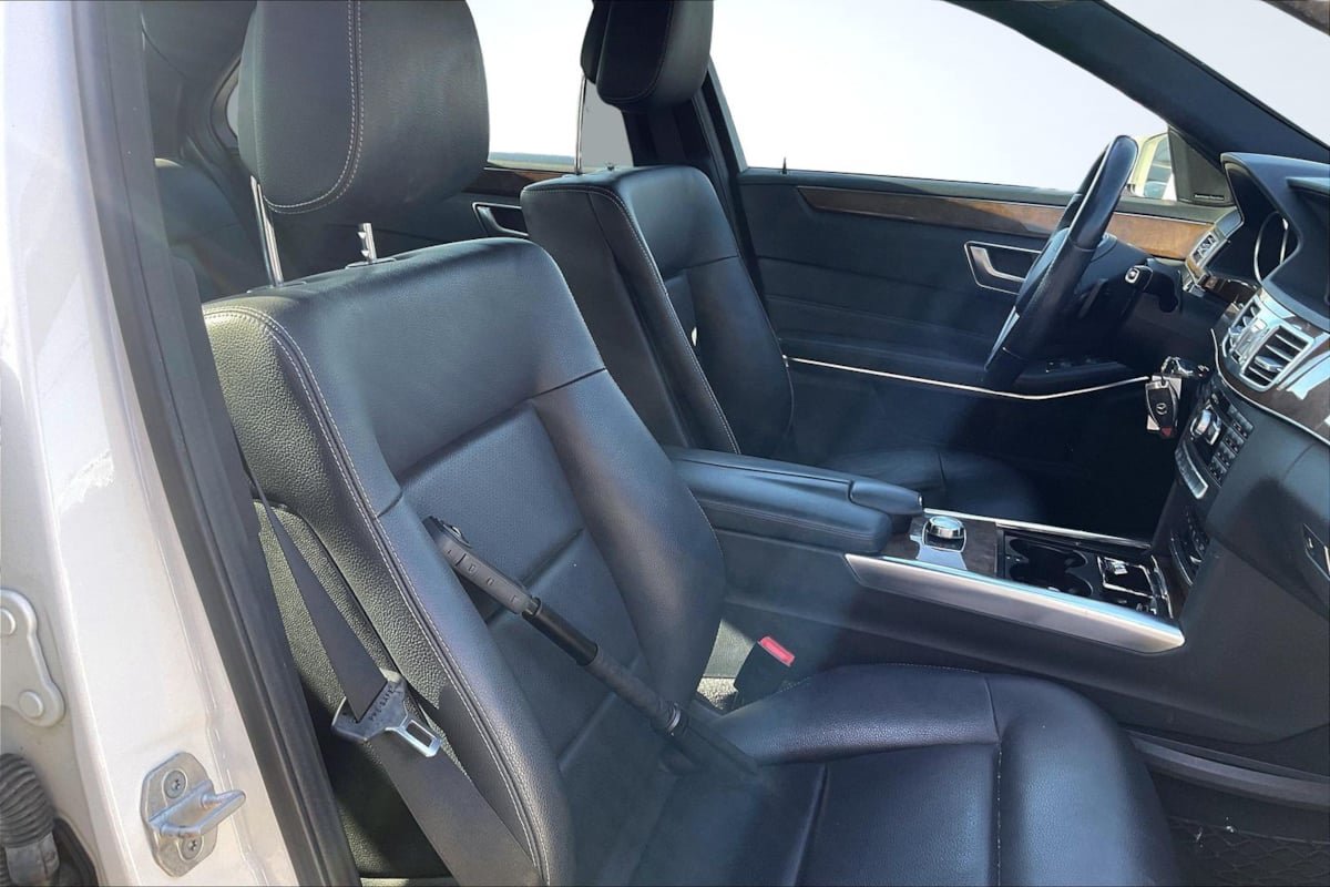 Used 2014 Mercedes-Benz E 350 Sedan image 7