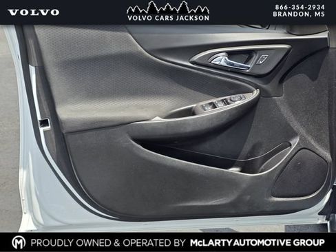 Used 2022 Chevrolet Malibu LS w/ Driver Confidence Package II FWD image 14