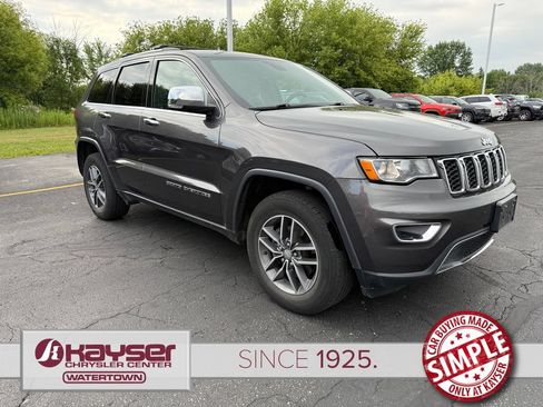 Used 2017 Jeep Grand Cherokee Limited w/ Trailer Tow Group IV AWD/4WD image 2