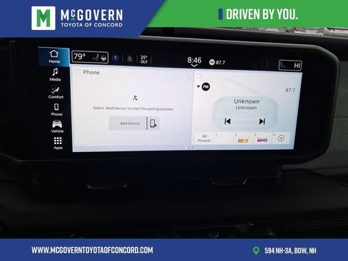 Used 2024 Jeep Wrangler Sahara image 16