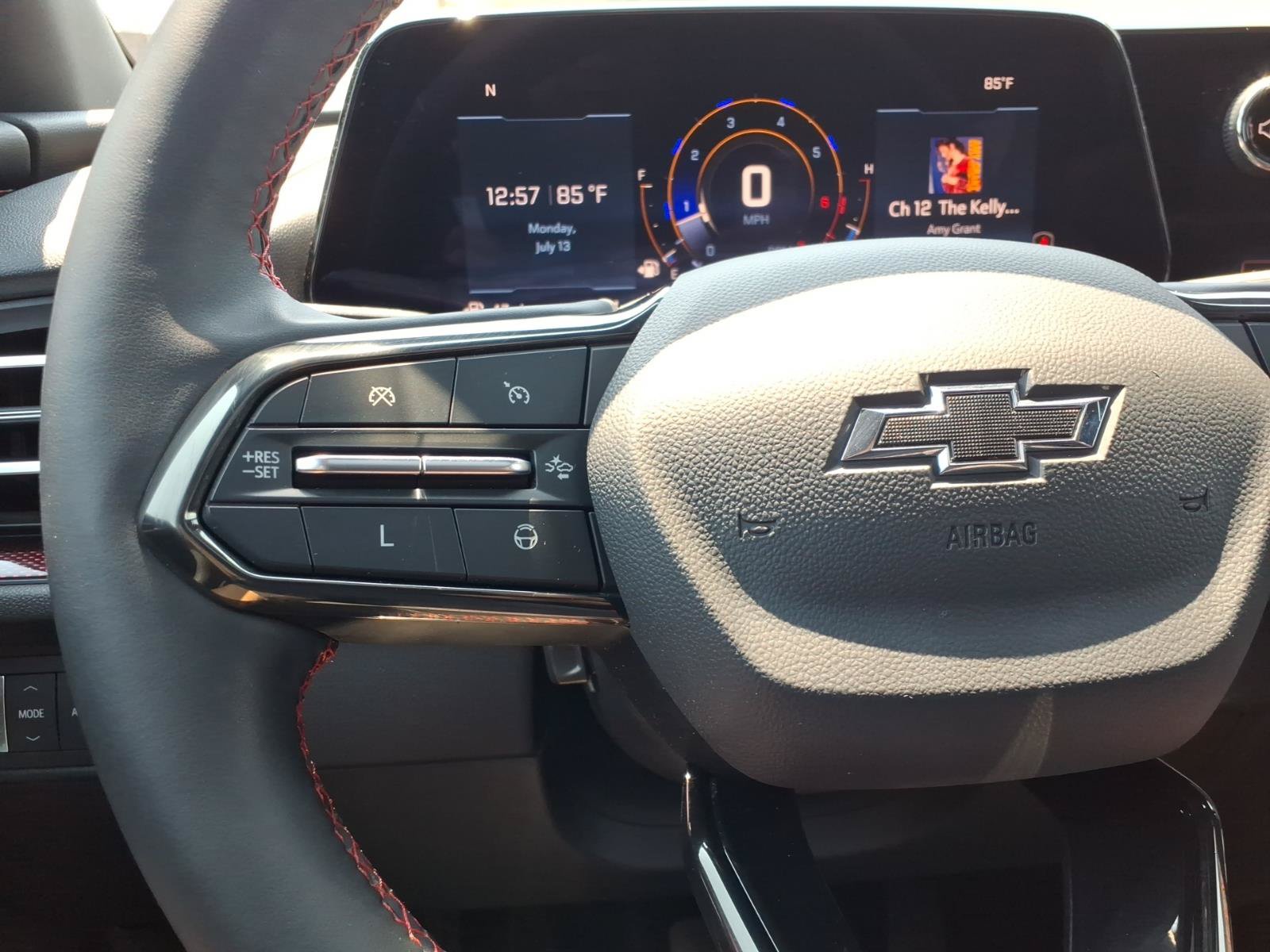 Used 2024 Chevrolet Traverse RS AWD/4WD image 30