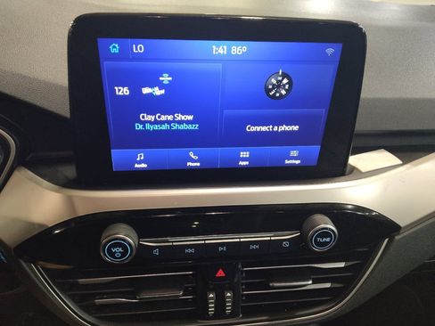 Used 2020 Ford Escape SE FWD image 25