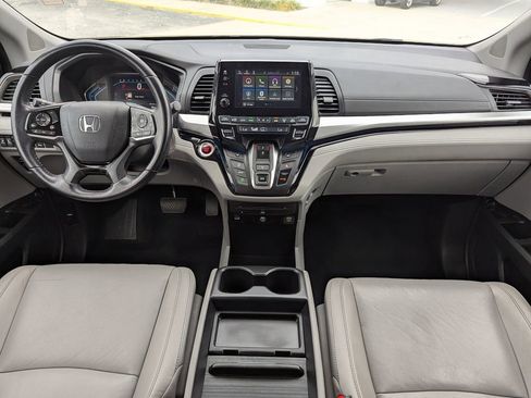 Used 2022 Honda Odyssey Touring image 11
