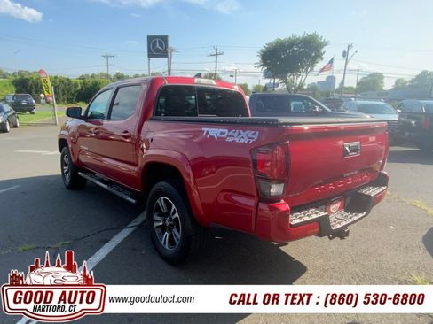 Used 2019 Toyota Tacoma TRD Sport w/ Technology Package AWD/4WD image 16